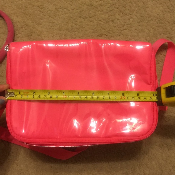 Victoria Secret mini cooler - Picture 7 of 8